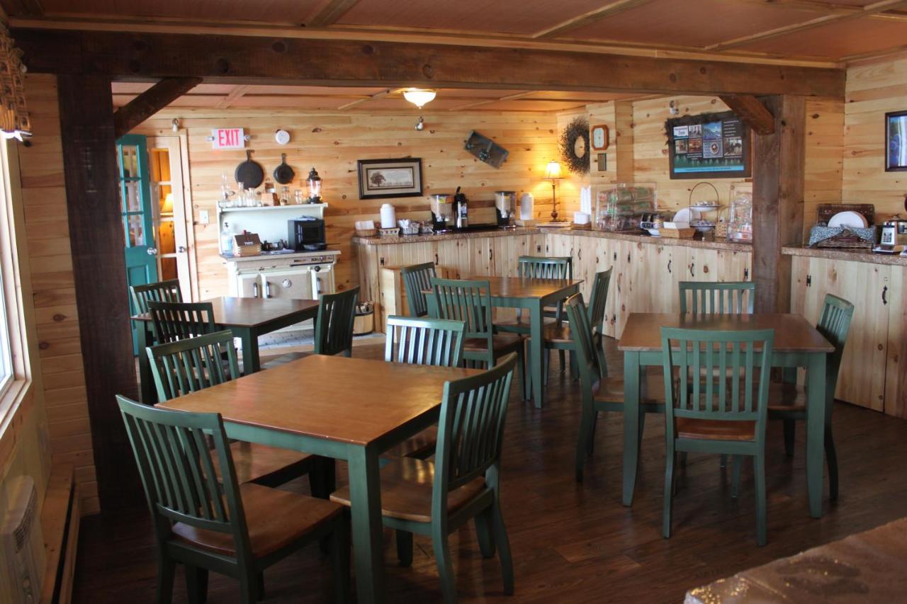 Maine Woods Inn Brewer Eksteriør bilde